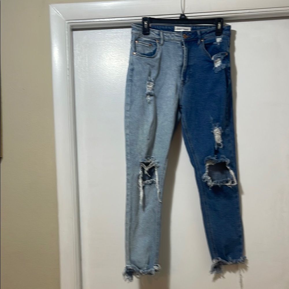 Almost Famous two tone Distressed Ankle Jeans size 5
